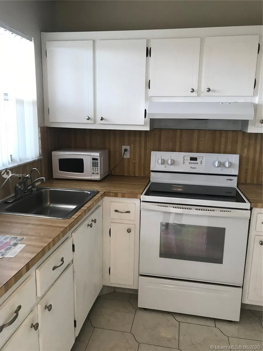 2 bedroom 2 bath for sale at 9010 Sunrise Lakes Blvd # 304, Sunrise FL 33322