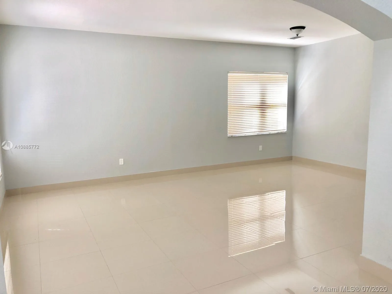 3965 NE 15th St, Homestead FL 33033