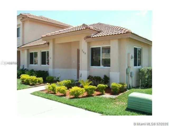 3 bedroom 2 bath for sale at 709 NW 208th Way, Pembroke Pines FL 33029