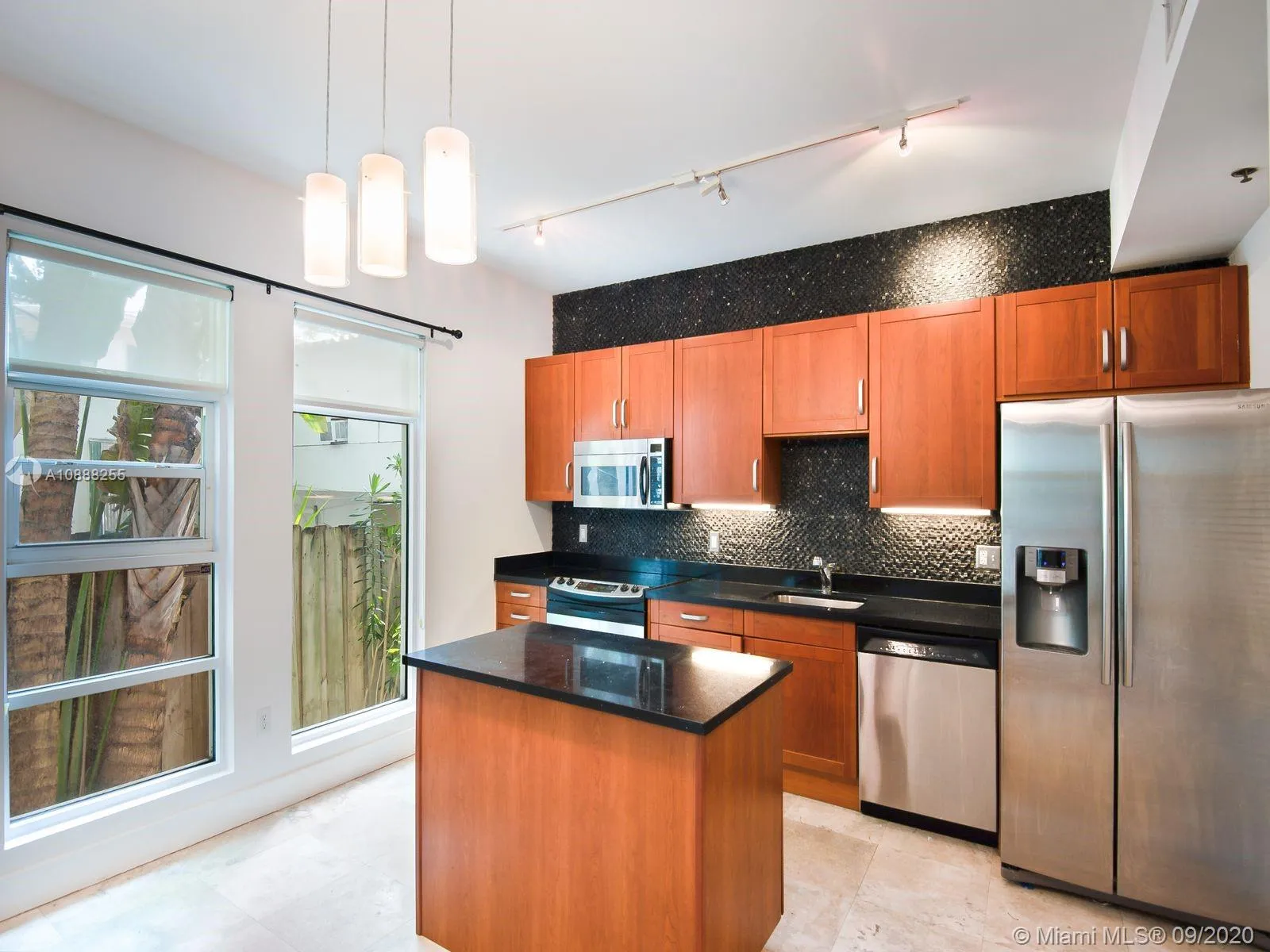 1545 Jefferson Ave # 106, Miami Beach FL 33139