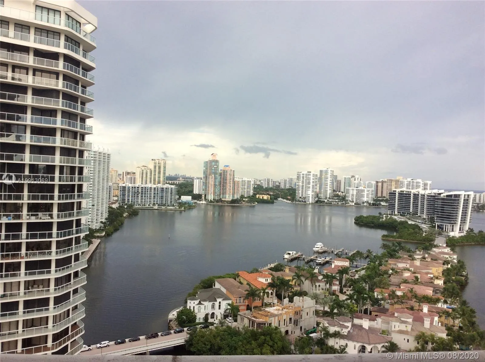 3000 Island Blvd # 2404, Aventura FL 33160