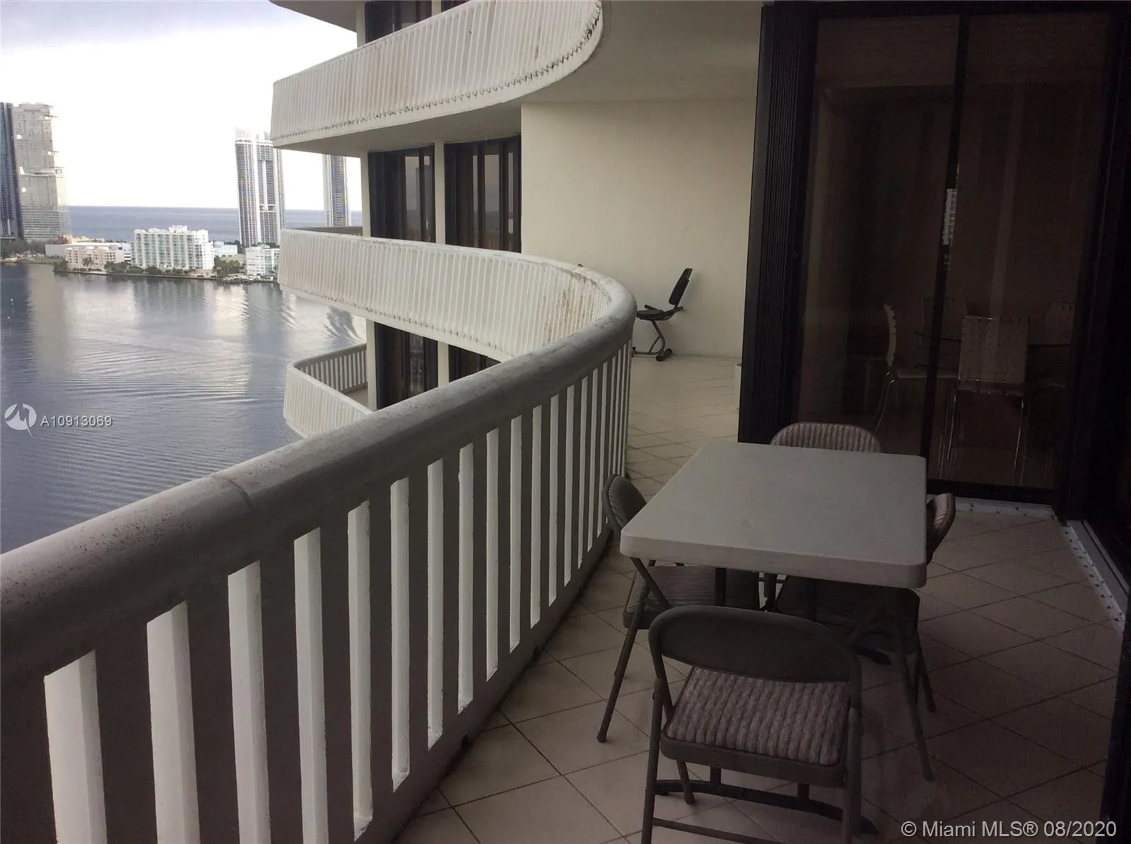 3000 Island Blvd # 2404, Aventura FL 33160