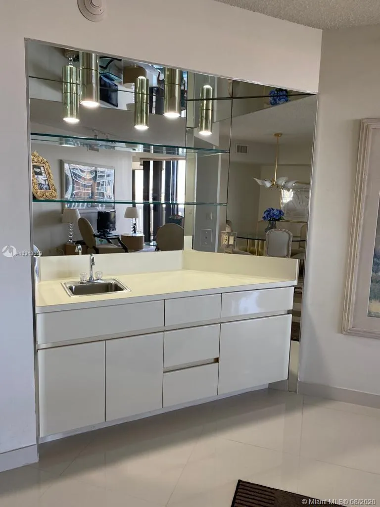 3000 Island Blvd # 2404, Aventura FL 33160