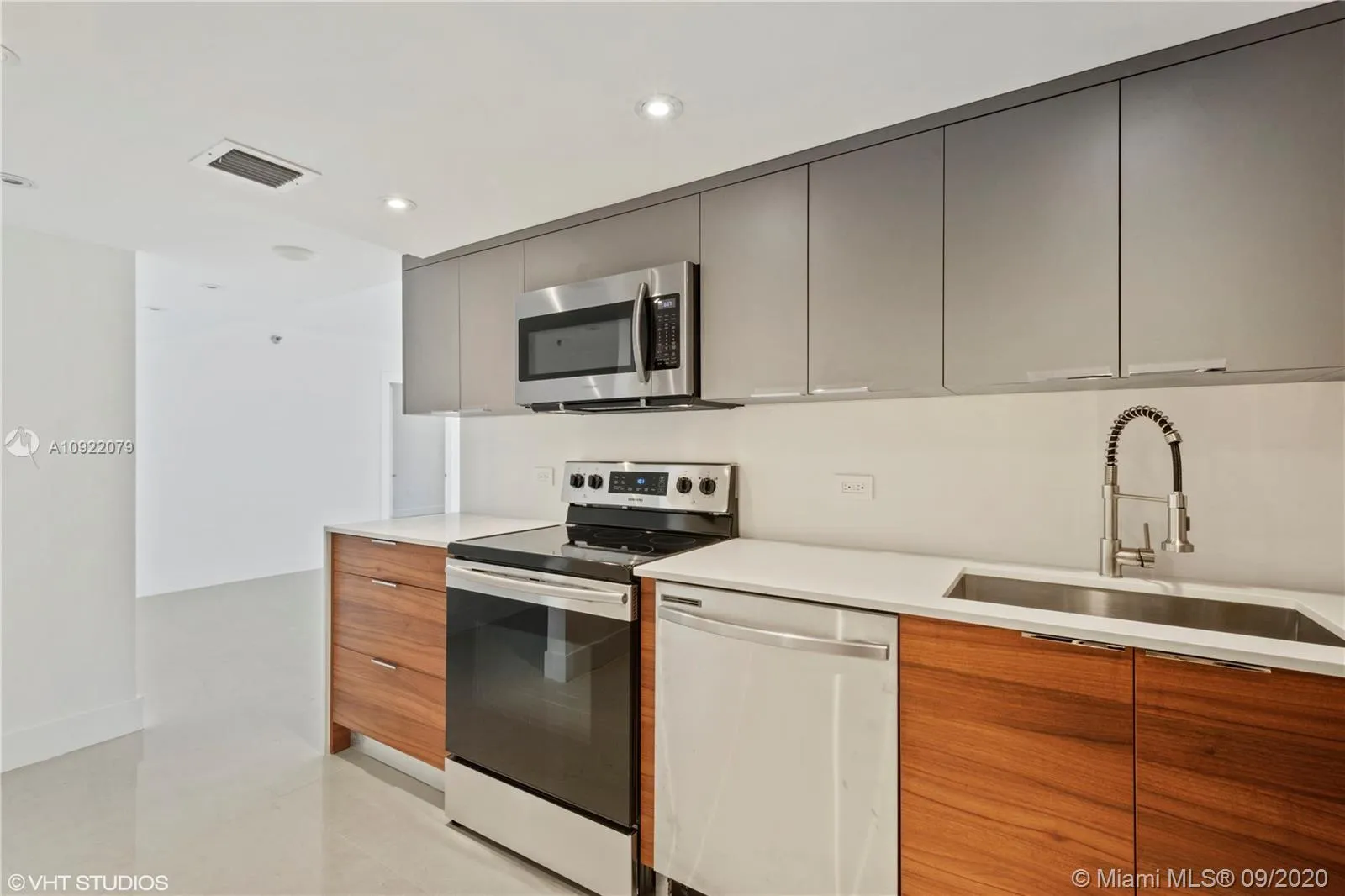 20505 E Country Club Dr # 1031, Aventura FL 33180