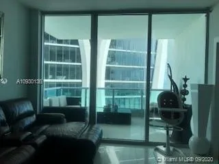 900 Biscayne Blvd # 3810, Miami FL 33132