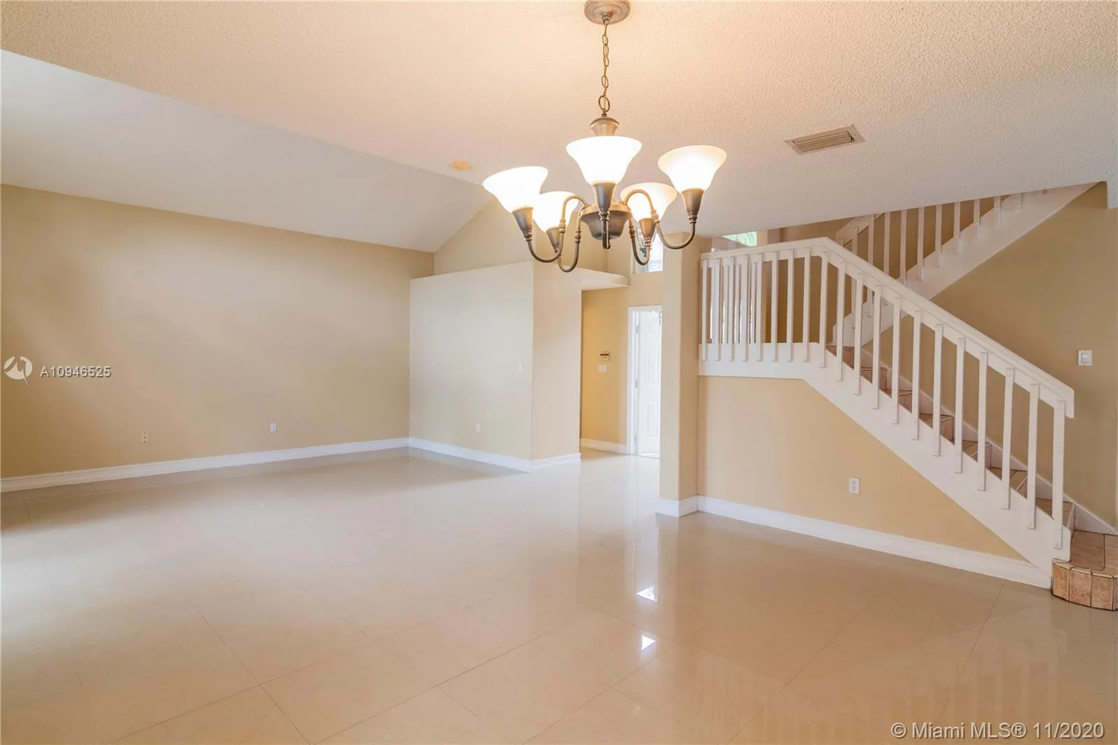 19009 NW 23rd St, Pembroke Pines FL 33029