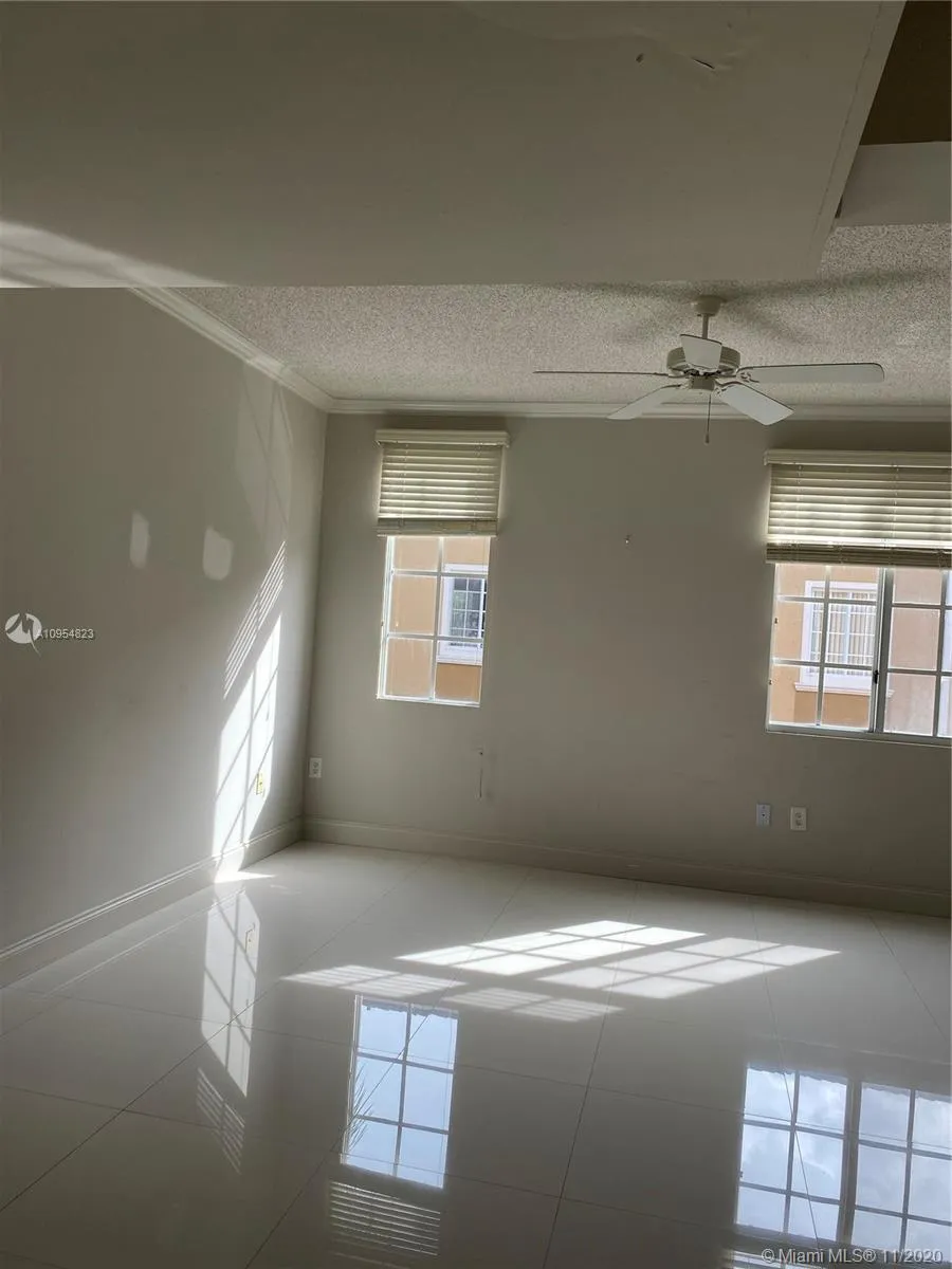 2941 NE 185th St # 1304, Aventura FL 33180