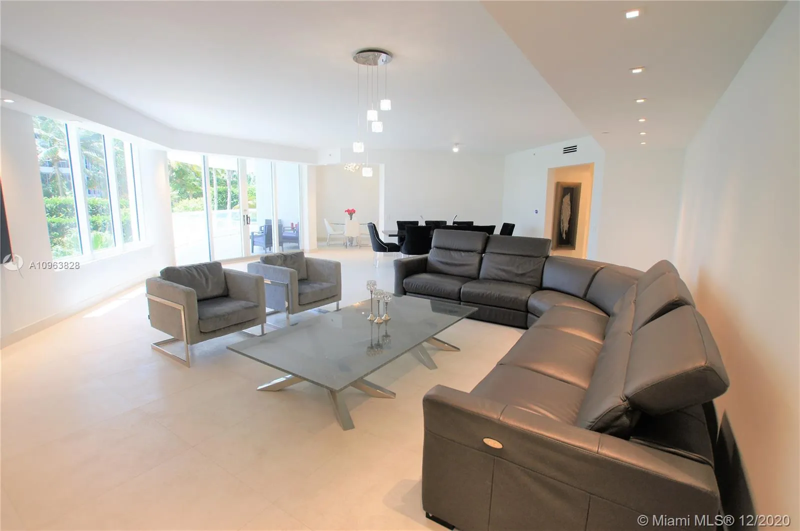 3 bedroom 3 bath for sale at 21200 Point Pl # 403, Aventura FL 33180