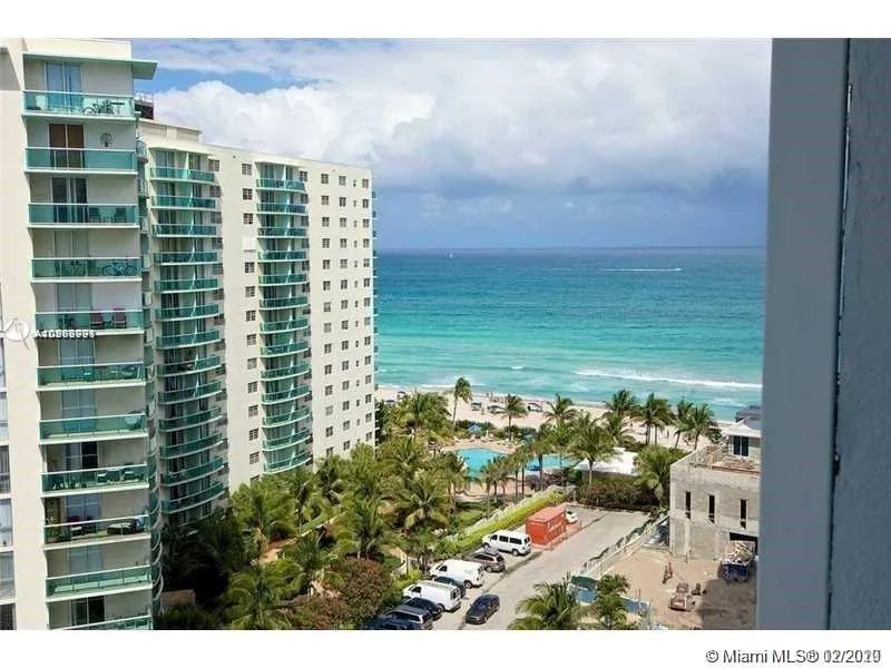 2 bedroom 2 bath for sale at 4001 S Ocean Dr # 5M, Hollywood FL 33019