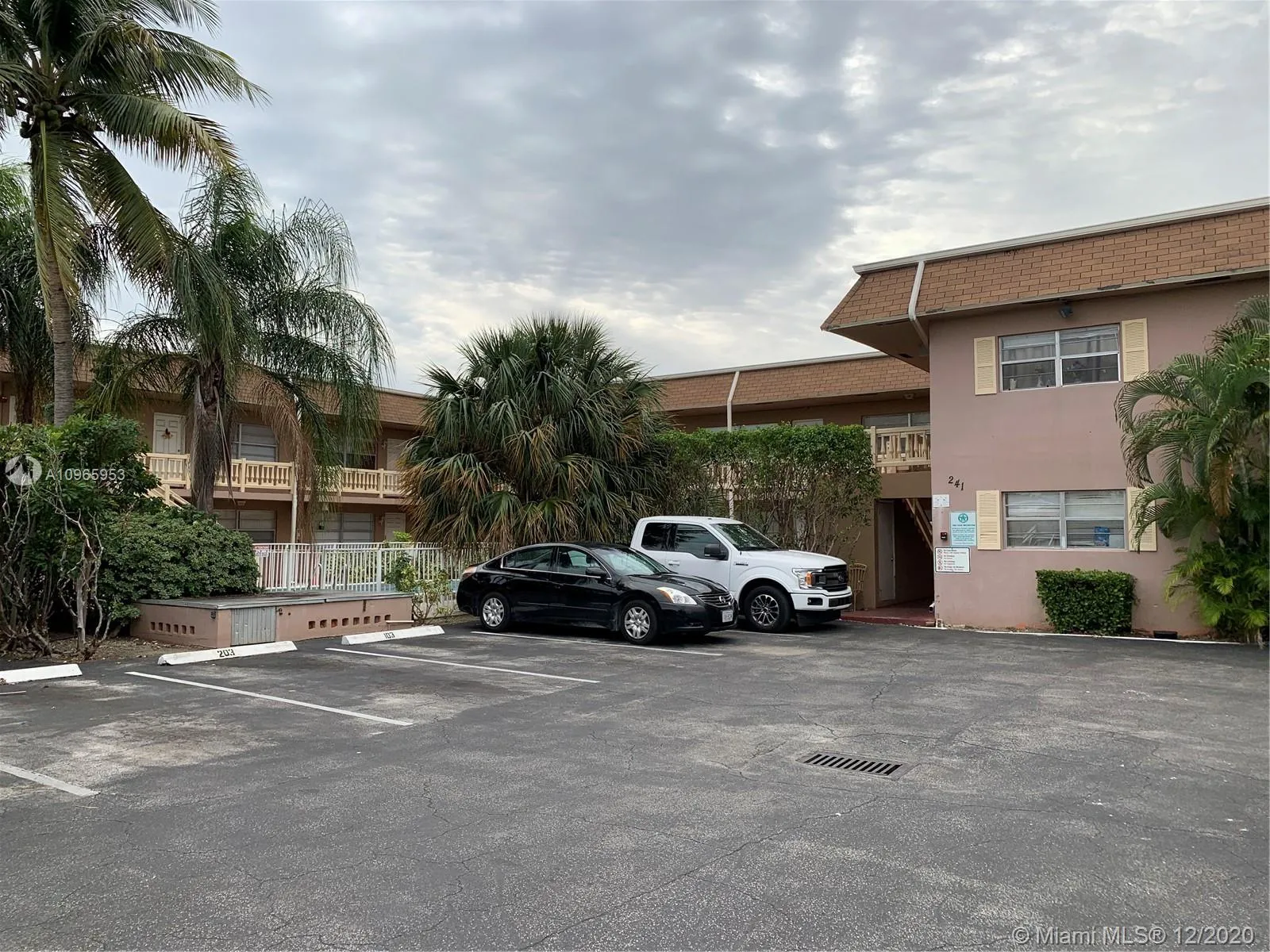 241 SE 9th Ave # 109, Pompano Beach FL 33060