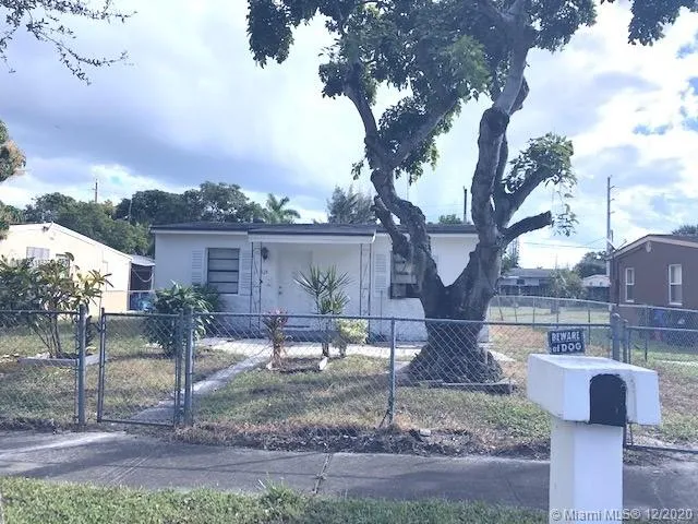 3 bedroom 1 bath for sale at 524 NW 21st Ave, Fort Lauderdale FL 33311