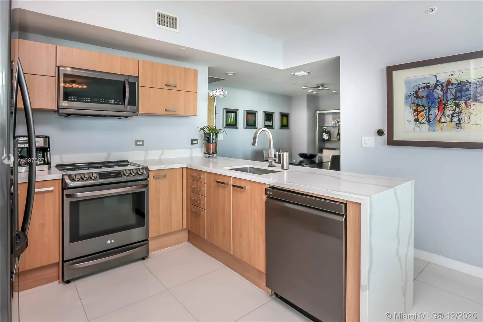 350 S Miami Ave # 2505, Miami FL 33130