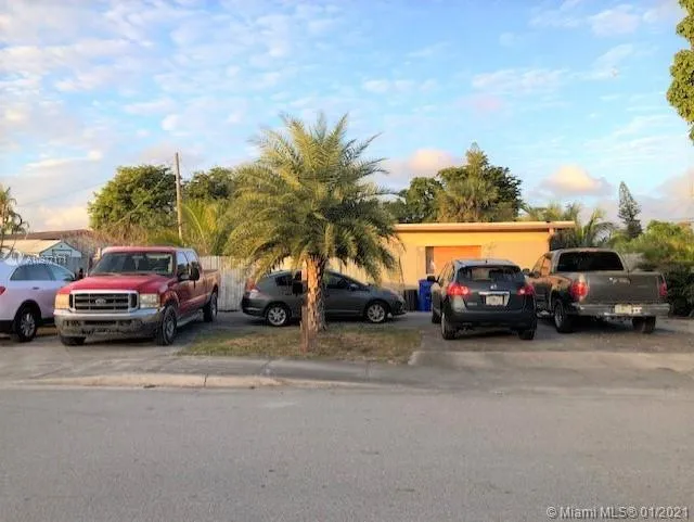 4 bedroom 2 bath for sale at 4191 SW 21st St, Fort Lauderdale FL 33317