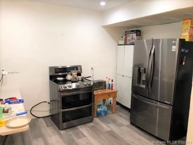 4191 SW 21st St, Fort Lauderdale FL 33317