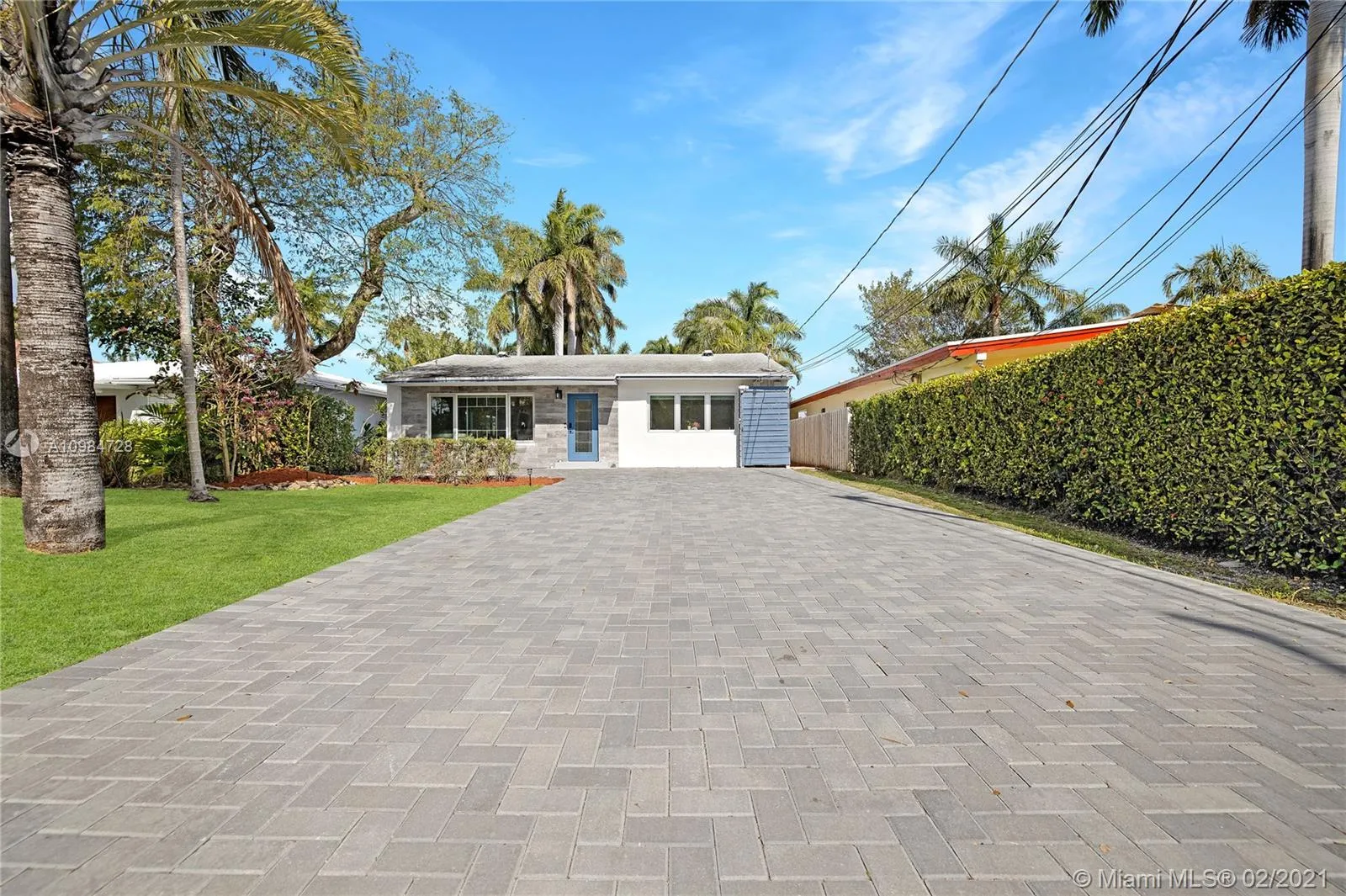 937 N Northlake Dr, Hollywood FL 33019