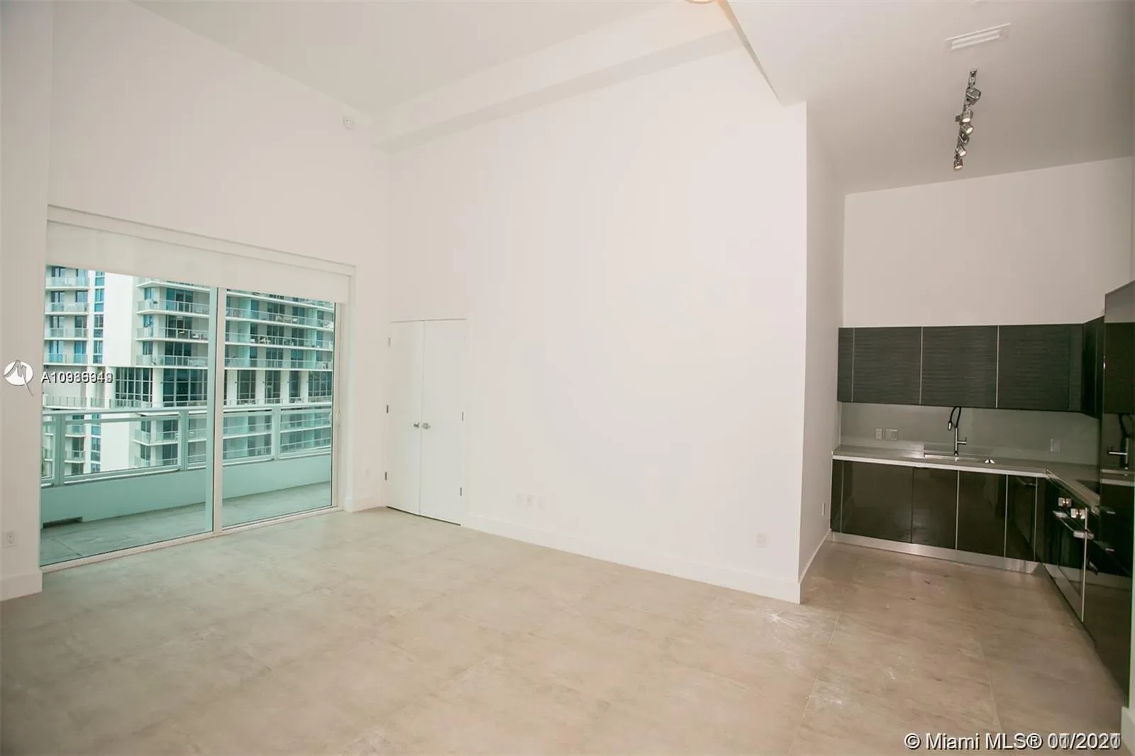 1080 Brickell Ave # 1107, Miami FL 33131