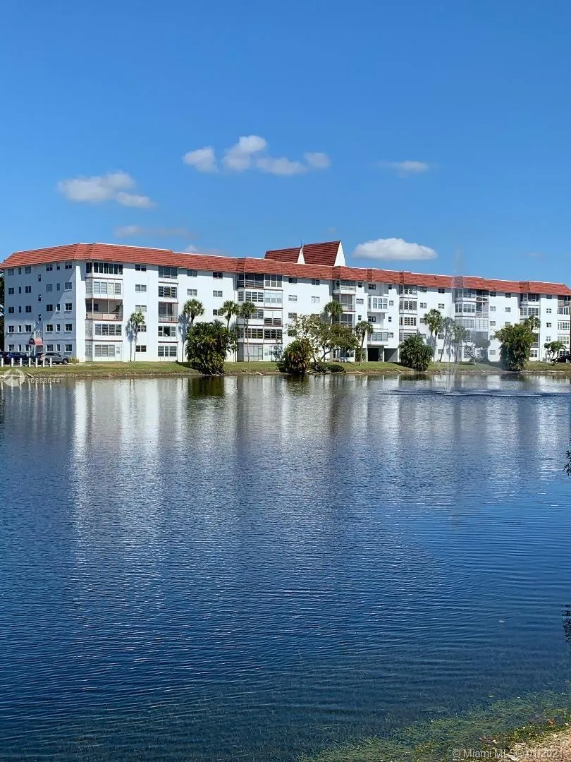 4851 NW 21st St # 301, Lauderhill FL 33313