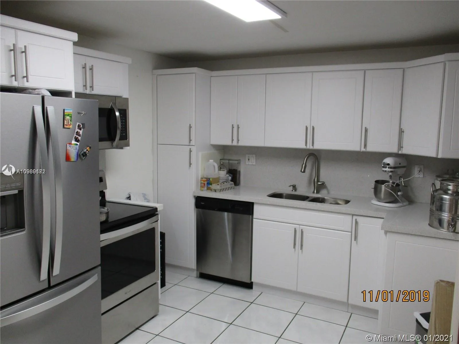 1 bedroom 1 bath for sale at 18151 NE 31st Ct # 305, Aventura FL 33160