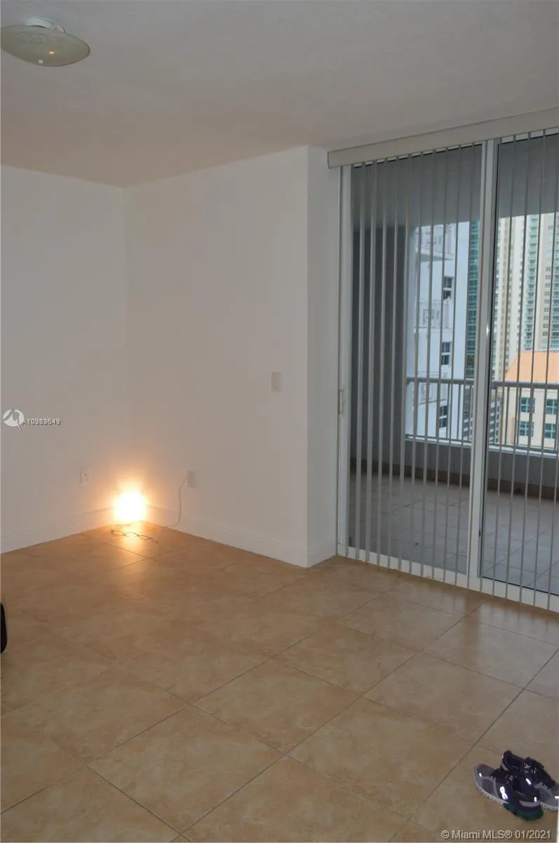 170 SE 14th St # 2205, Miami FL 33131