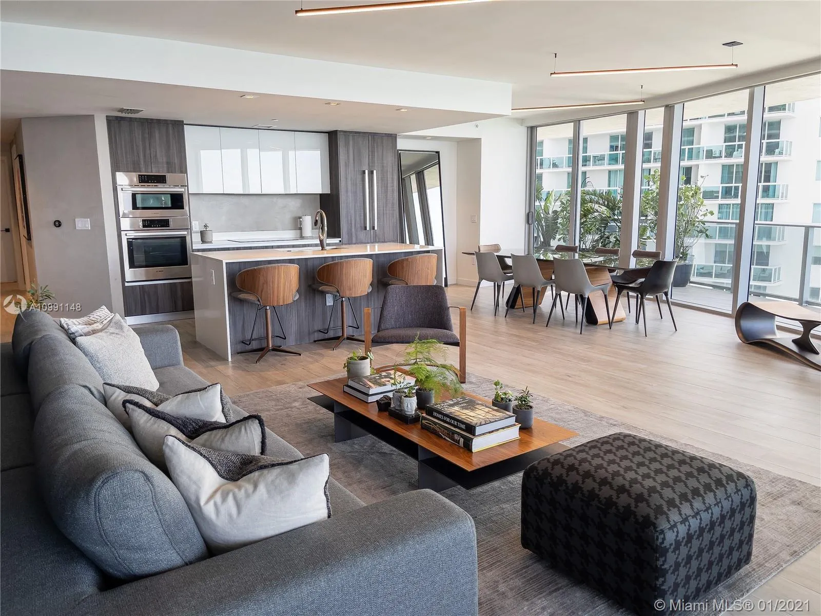 488 NE 18th St # 301, Miami FL 33132