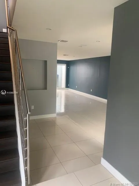 3 bedroom 2 bath for sale at 10520 NW 63rd Ter # 1, Doral FL 33178