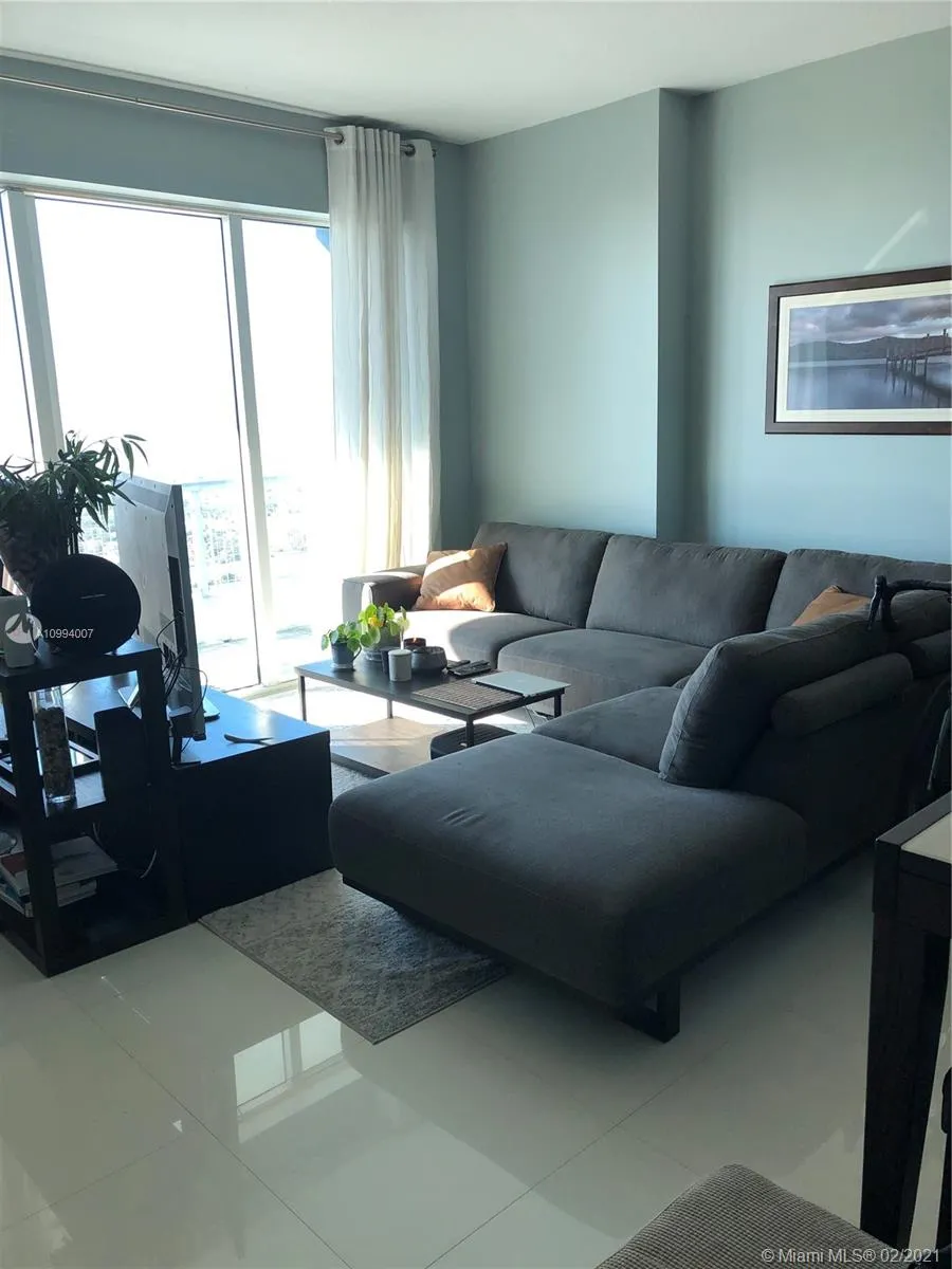 60 SW 13th St # 3603, Miami FL 33130