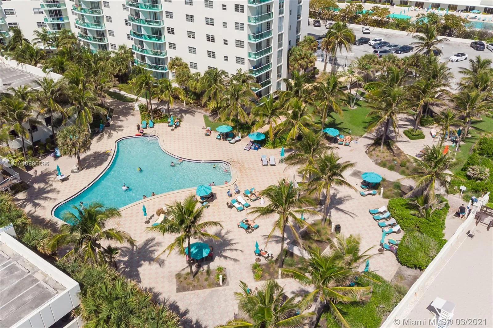 3801 S Ocean Dr # 2Z, Hollywood FL 33019