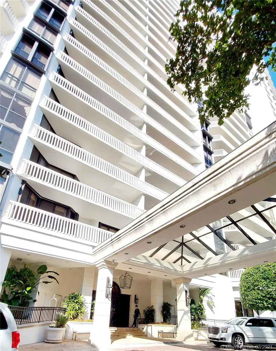 2 bedroom 2 bath for sale at 2000 Island Blvd # 505, Aventura FL 33160