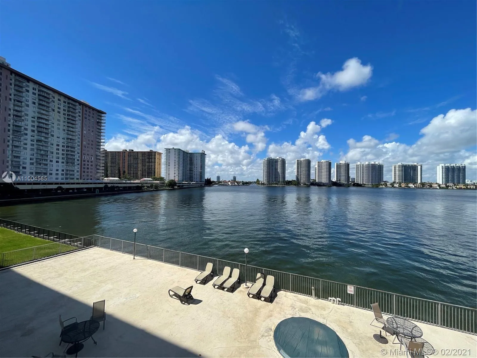 2 bedroom 2 bath for sale at 17500 N Bay Rd # S301, Sunny Isles Beach FL 33160