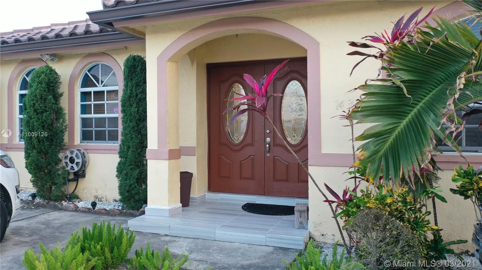 3 bedroom 3 bath for sale at 14324 SW 115th Ter, Miami FL 33186