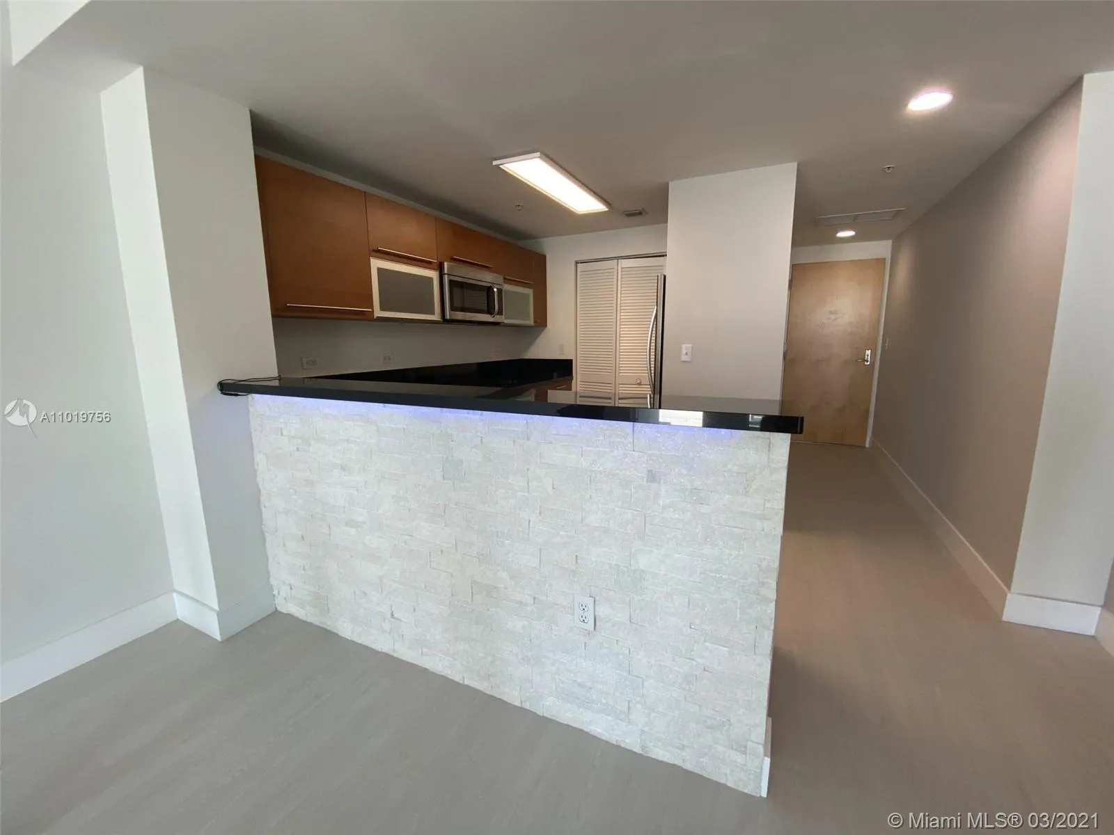 244 Biscayne Blvd # 2804, Miami FL 33132