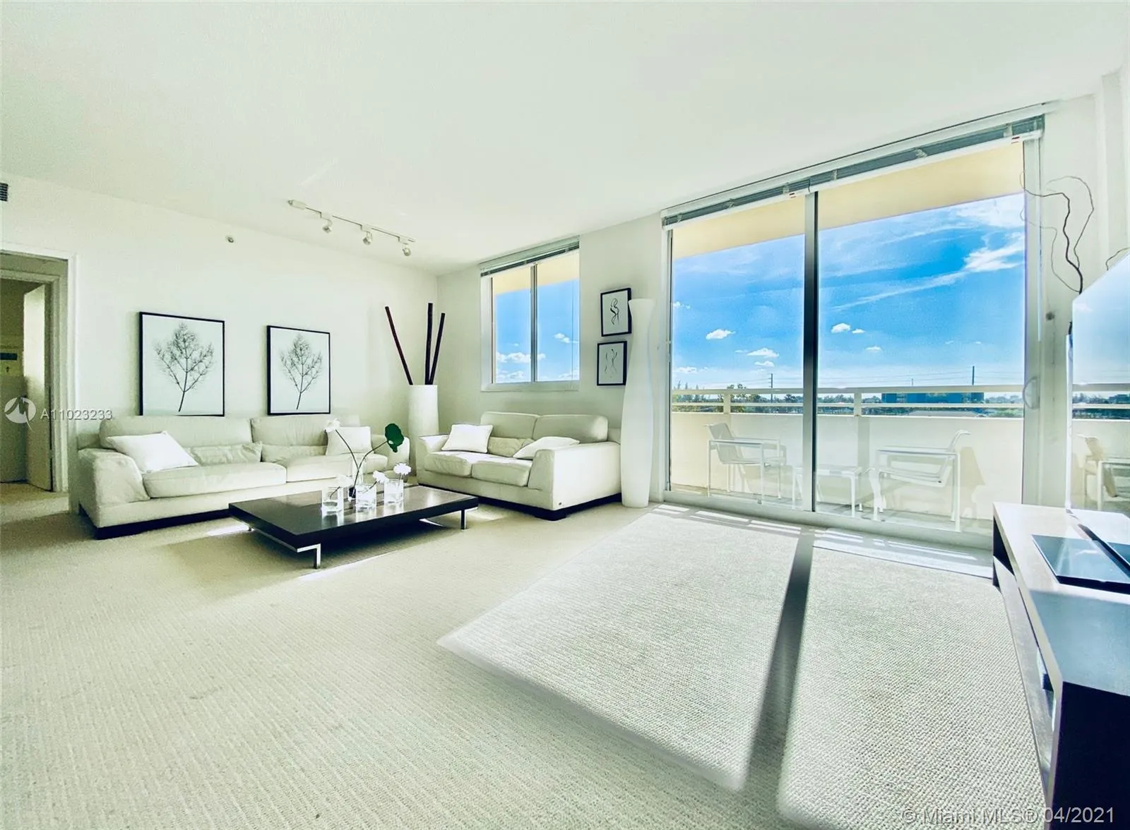 2775 NE 187th St # 414, Aventura FL 33180