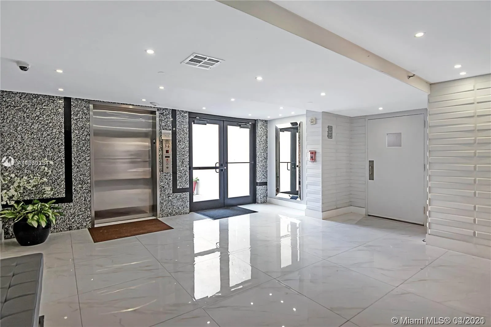 16919 N Bay Rd # 301, Sunny Isles Beach FL 33160