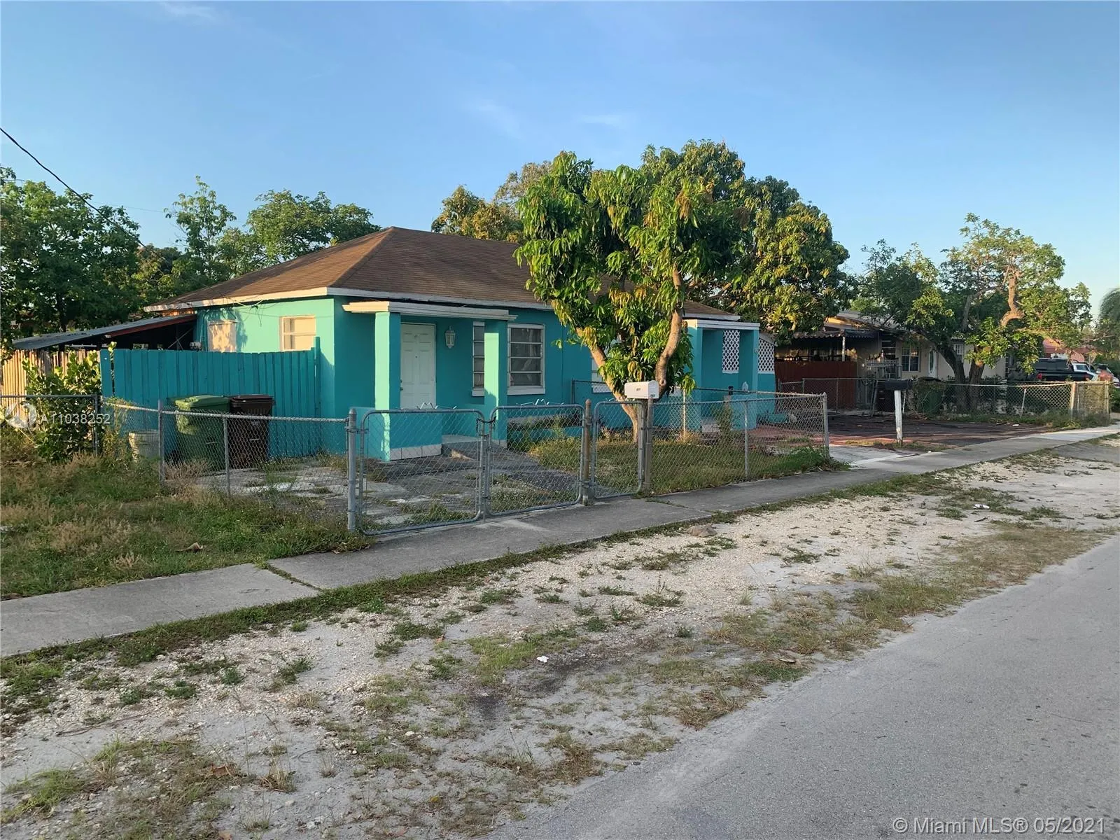 501 E 59th St, Hialeah FL 33013