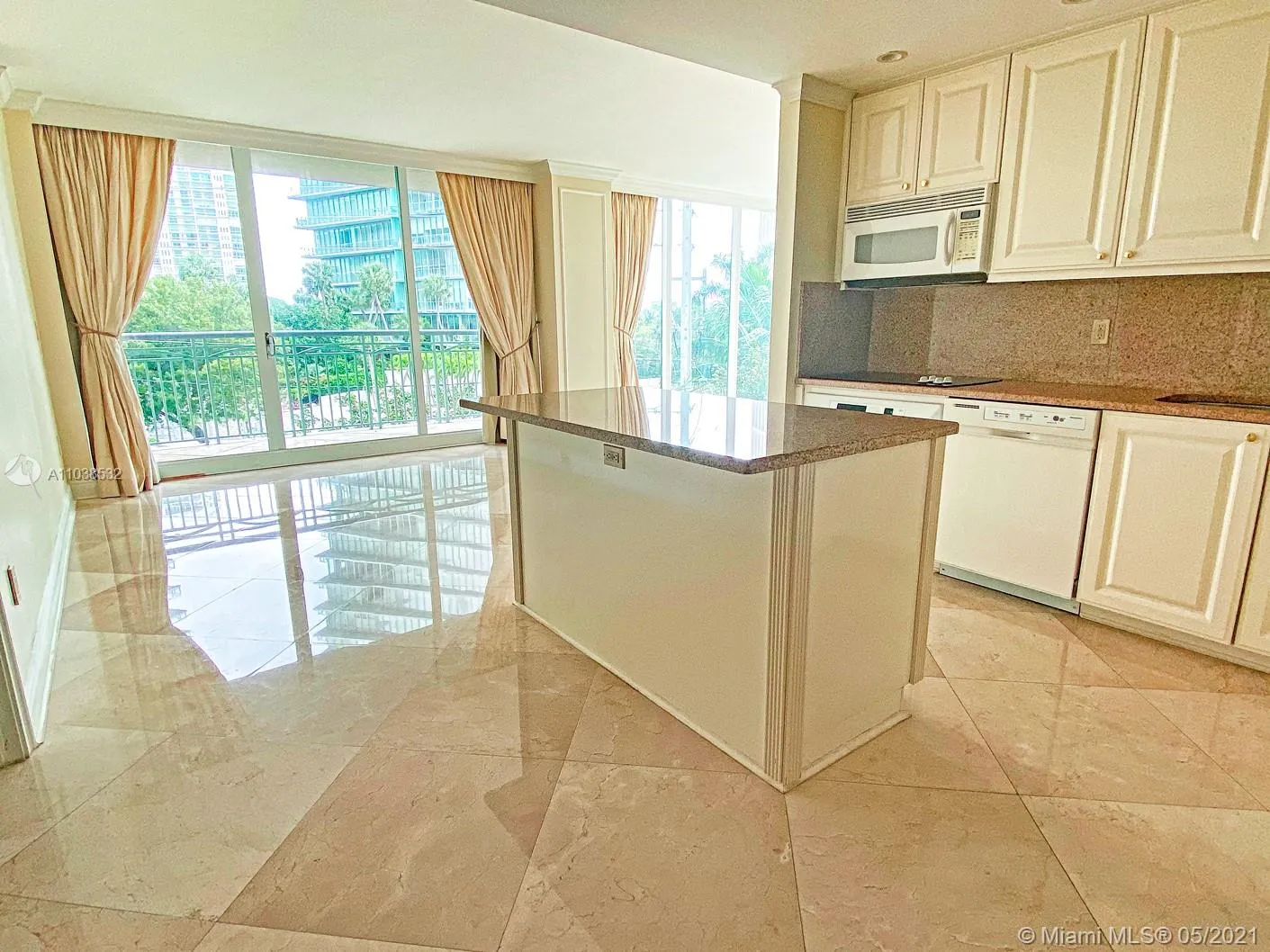 2 bedroom 2 bath for sale at 3400 SW 27th Ave # 201, Miami FL 33133