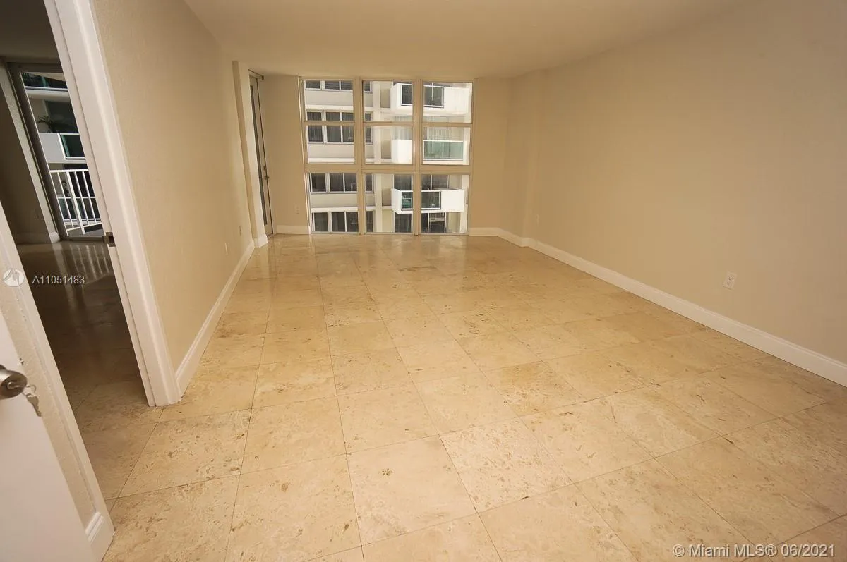 1228 West Ave # 513, Miami Beach FL 33139