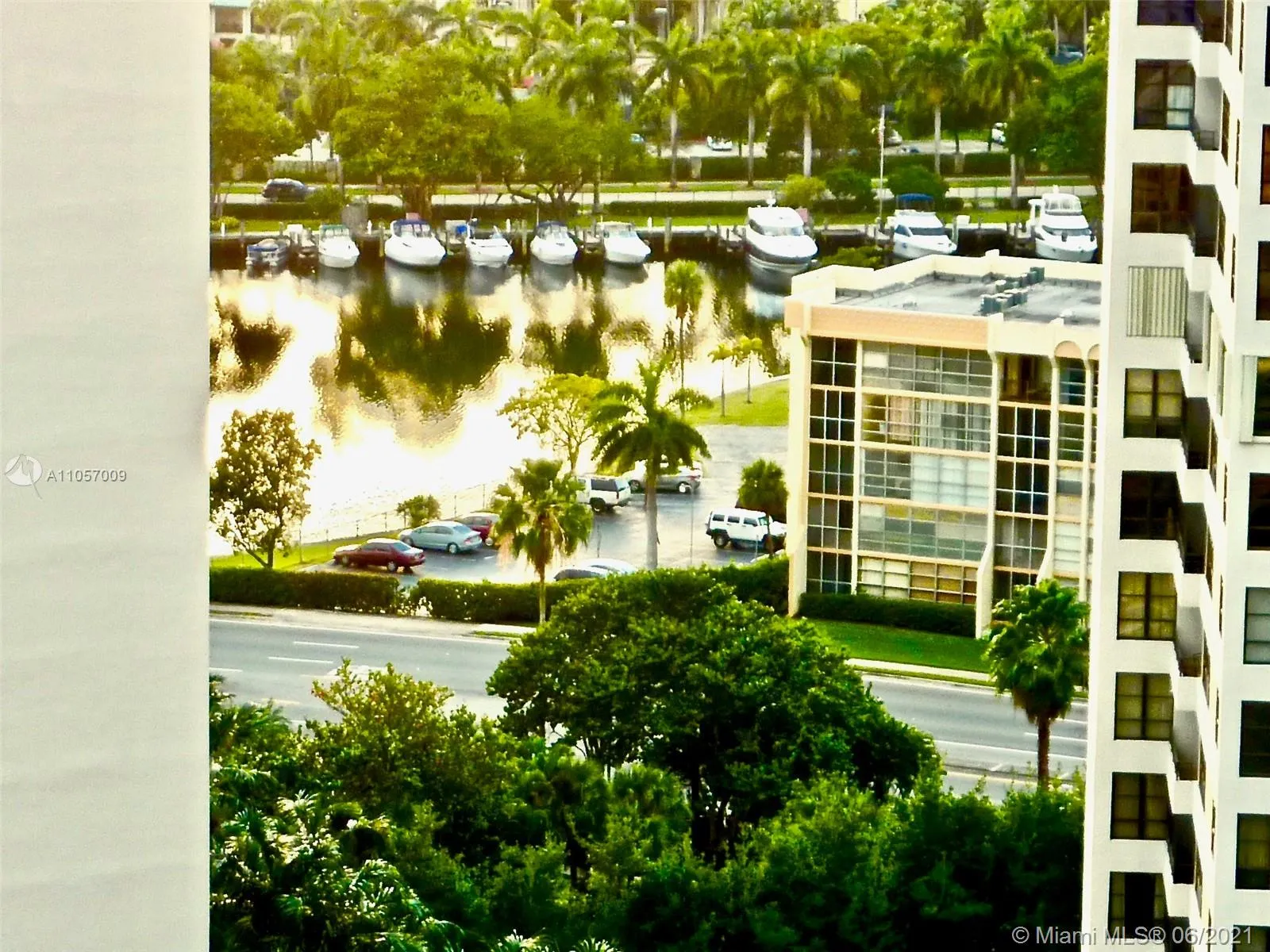 2500 Parkview Dr # 2020, Hallandale Beach FL 33009