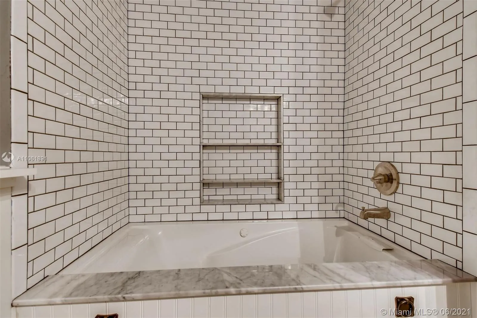 3301 Simms St # 12B, Hollywood FL 33021