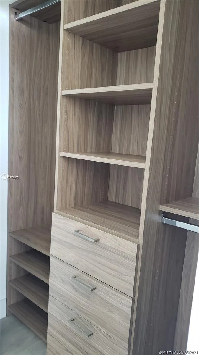 488 NE 18th St # 406, Miami FL 33132