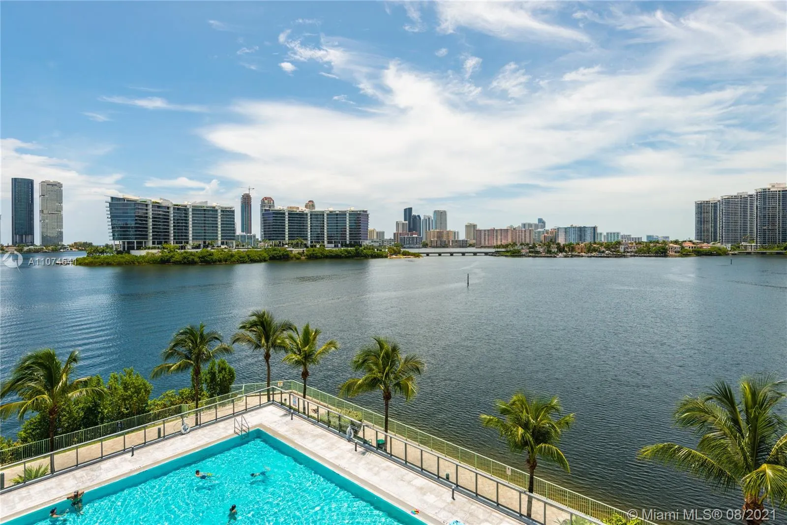 3300 NE 188th St # 415, Aventura FL 33180