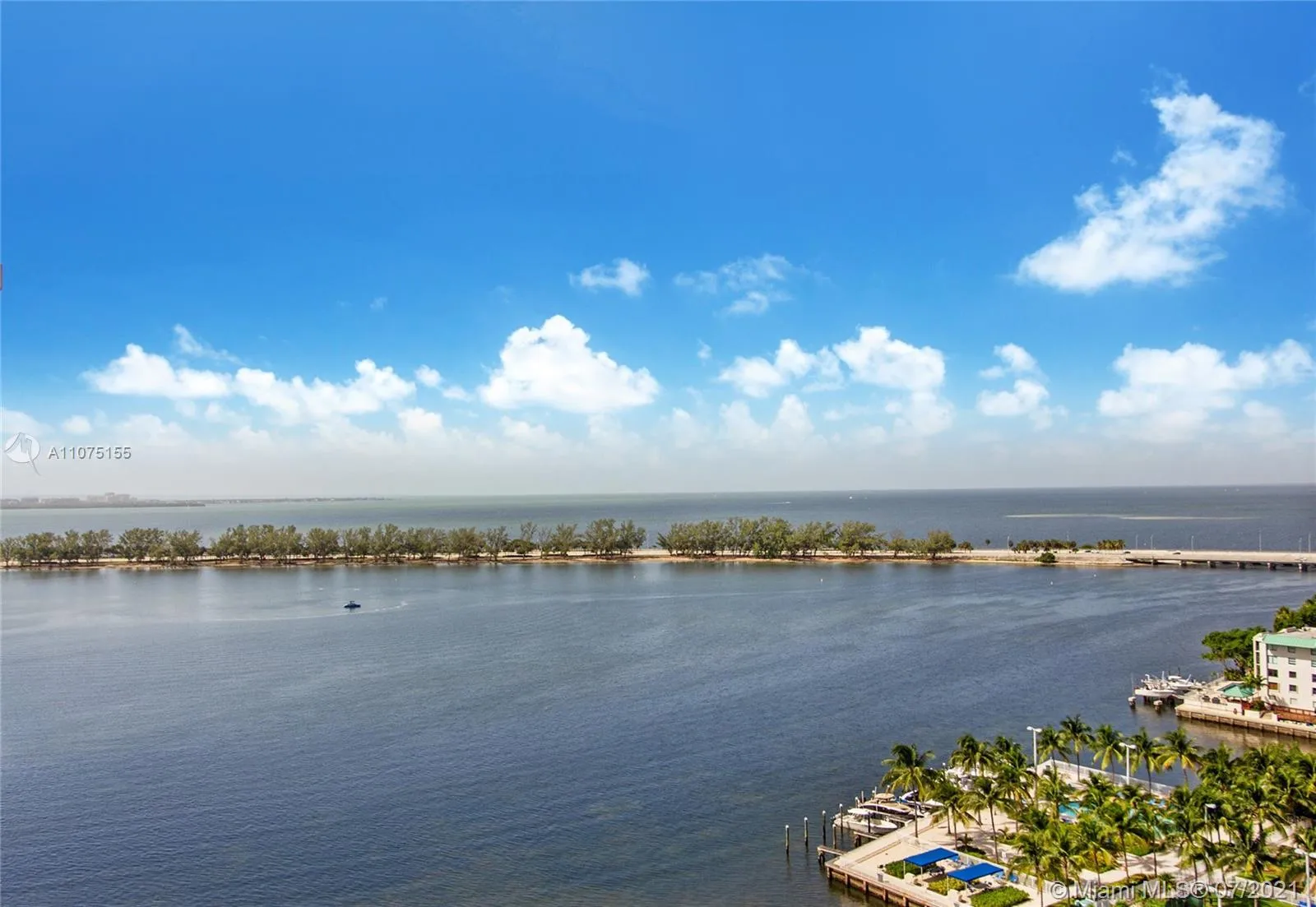 2 bedroom 2 bath for sale at 1925 Brickell Ave # 1812, Miami FL 33129