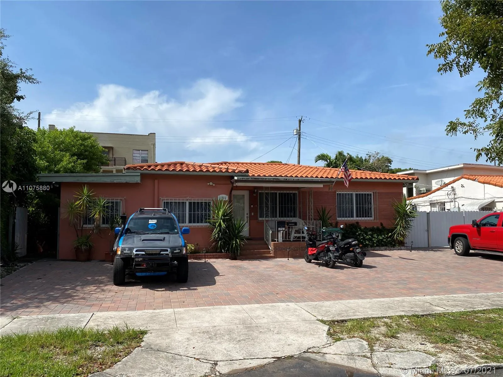 1761 SW 14th St, Miami FL 33145