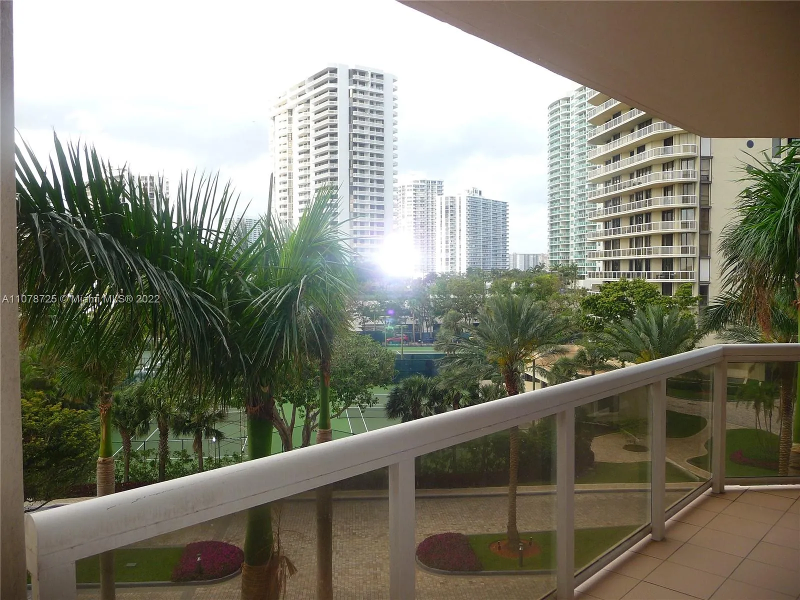 20185 E Country Club Dr # 407, Aventura FL 33180