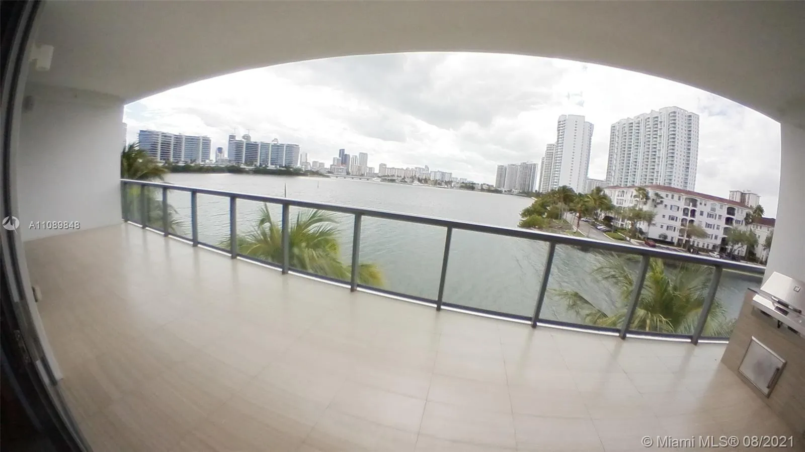 4 bedroom 5 bath for sale at 3300 NE 188th St # 212, Aventura FL 33180