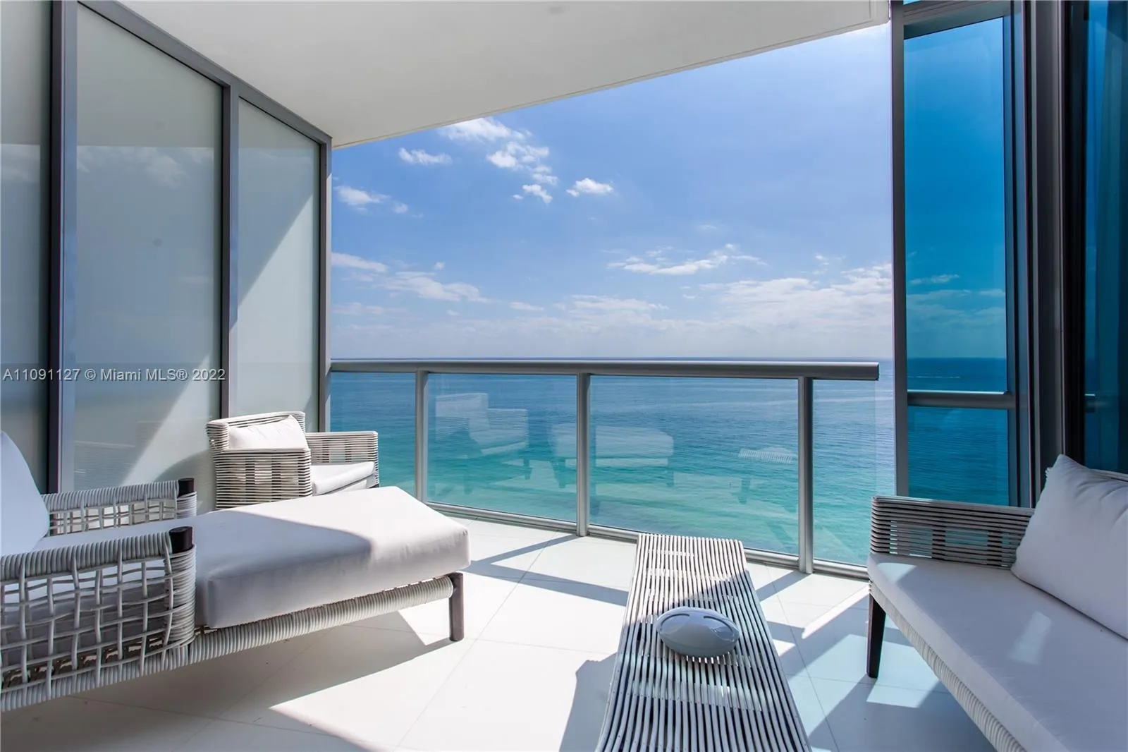 1 bedroom 1 bath for sale at 17121 Collins Ave # 1806, Sunny Isles Beach FL 33160