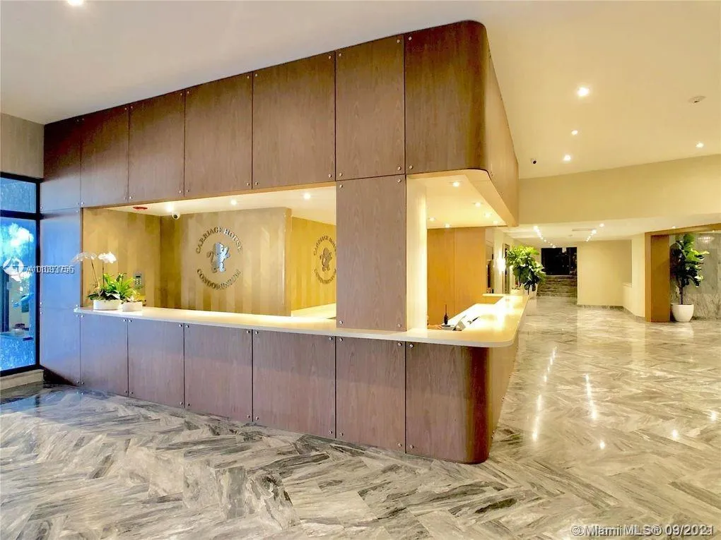 5401 Collins Ave # 715, Miami Beach FL 33140