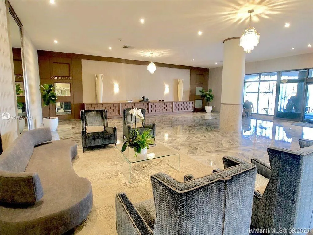 5401 Collins Ave # 715, Miami Beach FL 33140