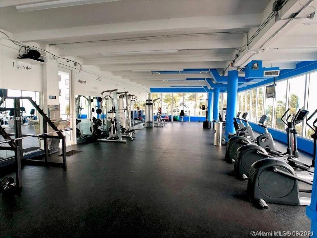 5401 Collins Ave # 715, Miami Beach FL 33140