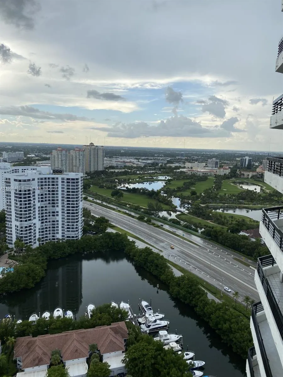 2 bedroom 2 bath for sale at 3500 Mystic Pointe Dr # 3502, Aventura FL 33180