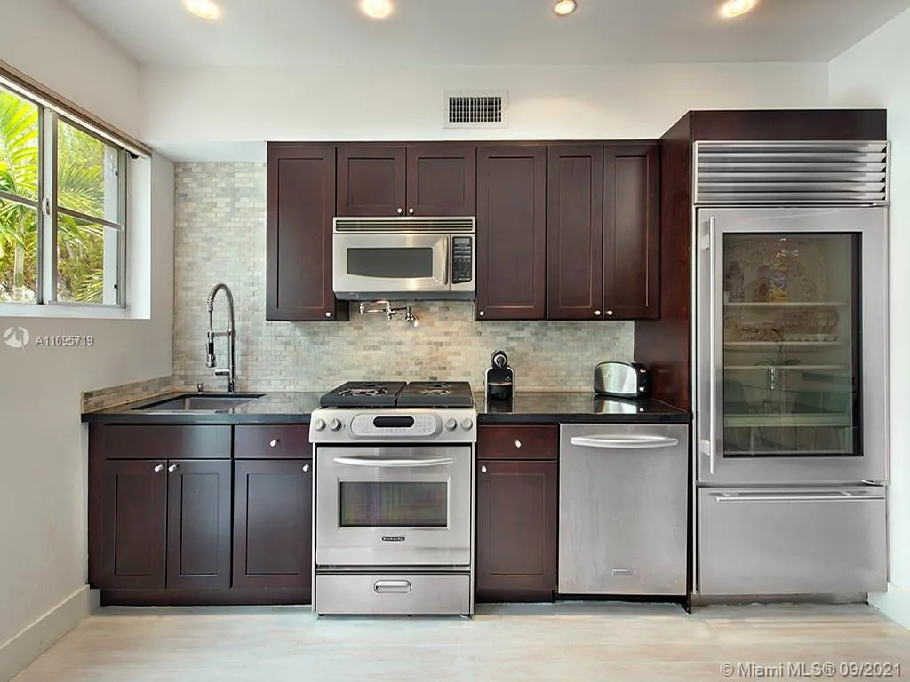 1025 Michigan Ave # 1B, Miami Beach FL 33139